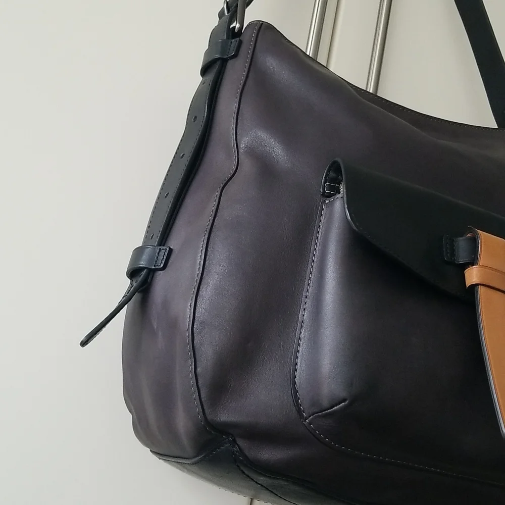 Tumi Santa Monica Mabery Boho Leather Convertible Hobo Shoulder/Crossbod…